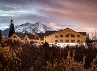 Comfort Inn Winter Exterior