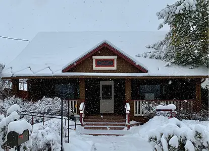 Tiny Pine Bistro gallery 1